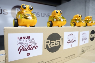 Lanús: Entregan kits de robótica a Jardines de Infantes y Escuelas de Educación Especial