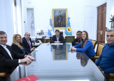 Kicillof y Aníbal Fernández firmaron un convenio para la compactación de vehículos
