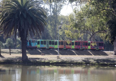 La Plata: Ya funciona el nuevo tren de la República de los Niños