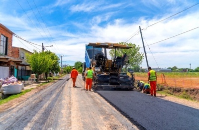 Campana: Extienden los trabajos de asfalto al barrio Dallera