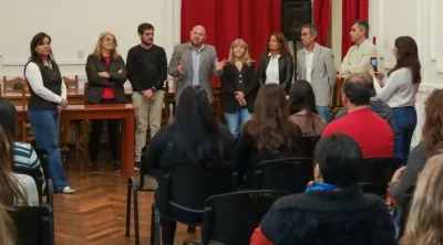 Pergamino: El municipio entregó más de 100 becas estudiantiles