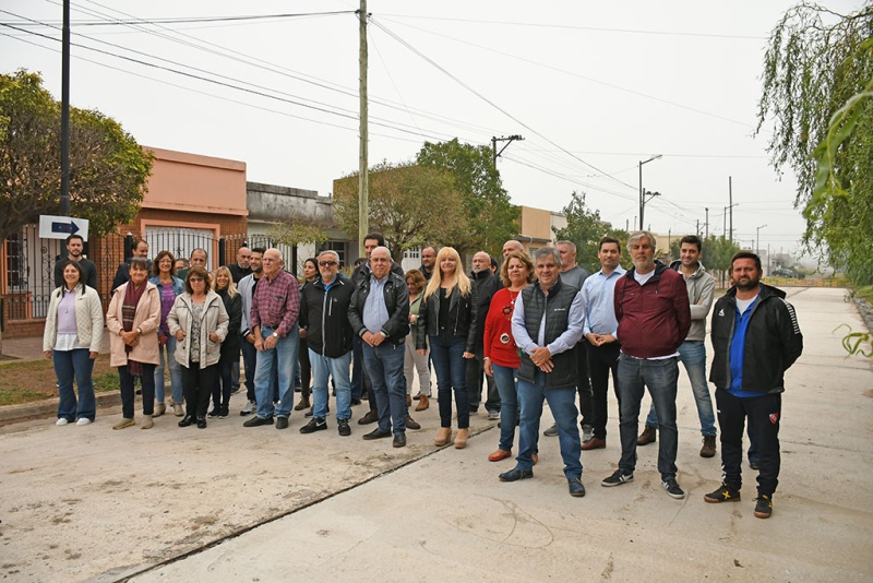 Chivilcoy: Avanza la obra de asfalto en el Barrio Antártida Argentina